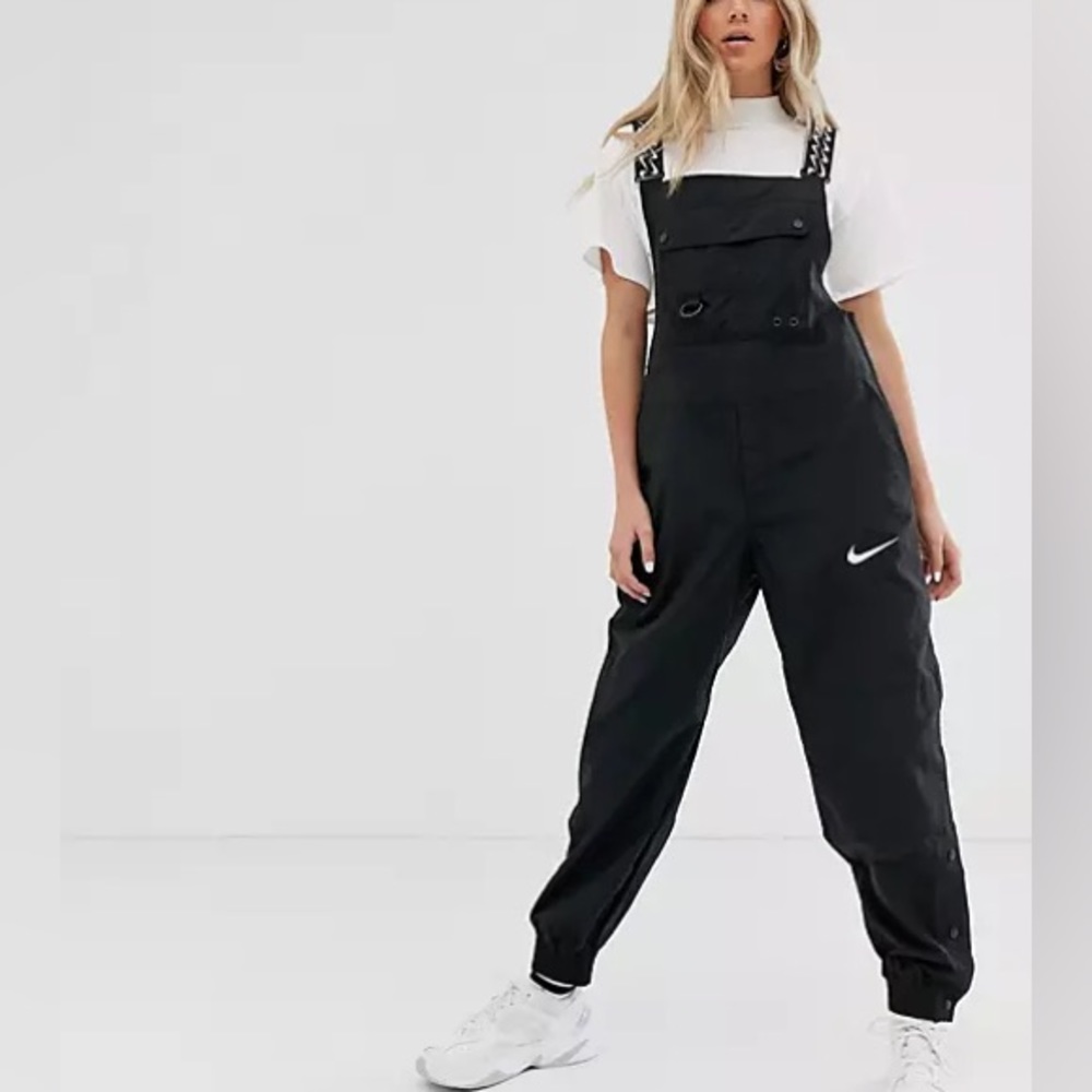 Nike Tech Overalls, oversized unisex XS (fits like woman’s M)